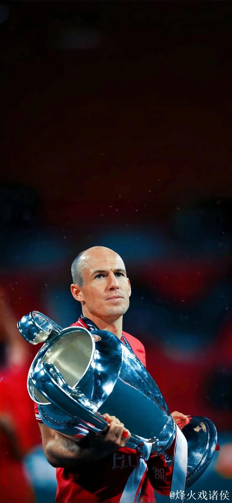 “小飞侠”罗本：将暂时告别足球相关事务