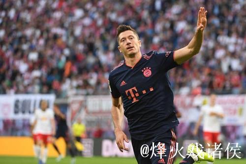 德甲-莱万开场153秒破门科曼中框 拜仁客场1-1战平莱比锡